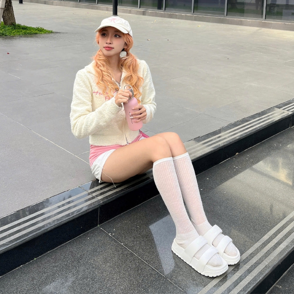 Những mẫu dép nữ hot nhất hiện nay