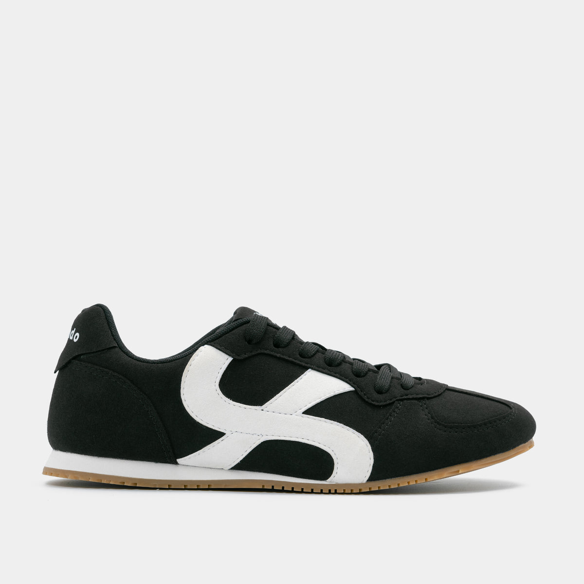 Giày sneaker đế thấp nam nữ Class 5 đen