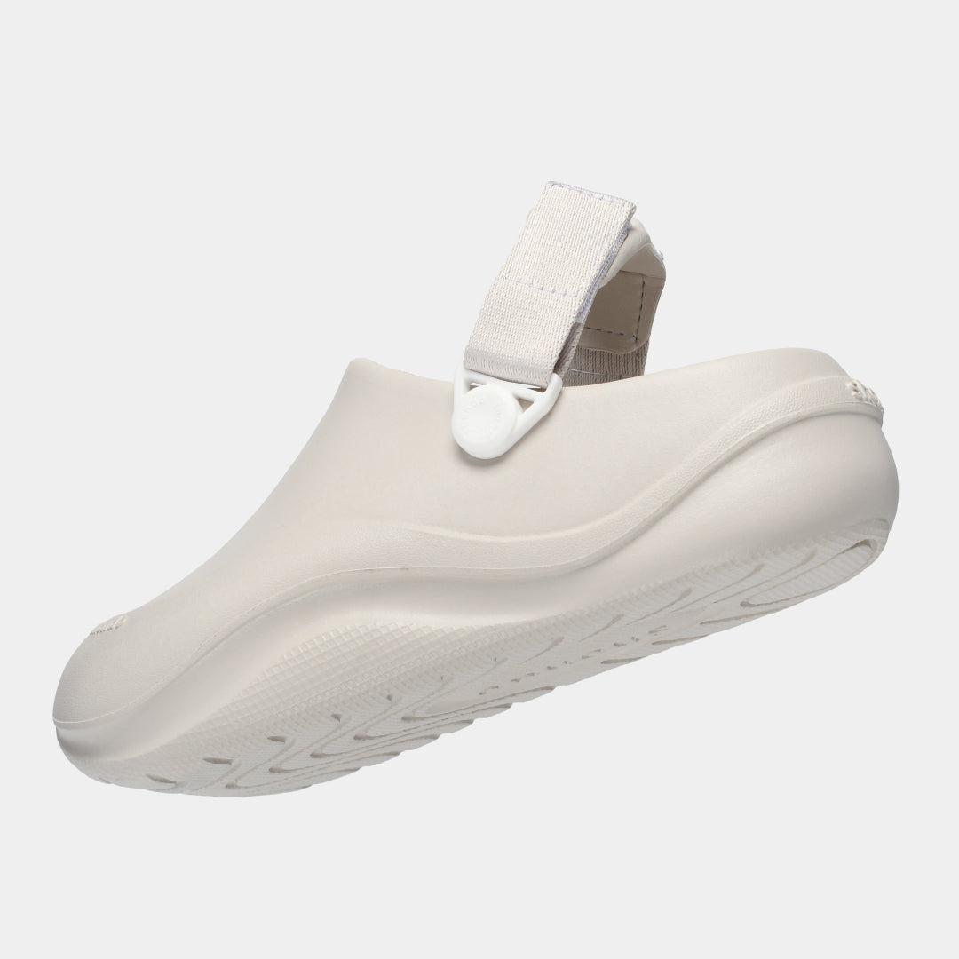 Clog SUKE nhựa đúc nam nữ trắng