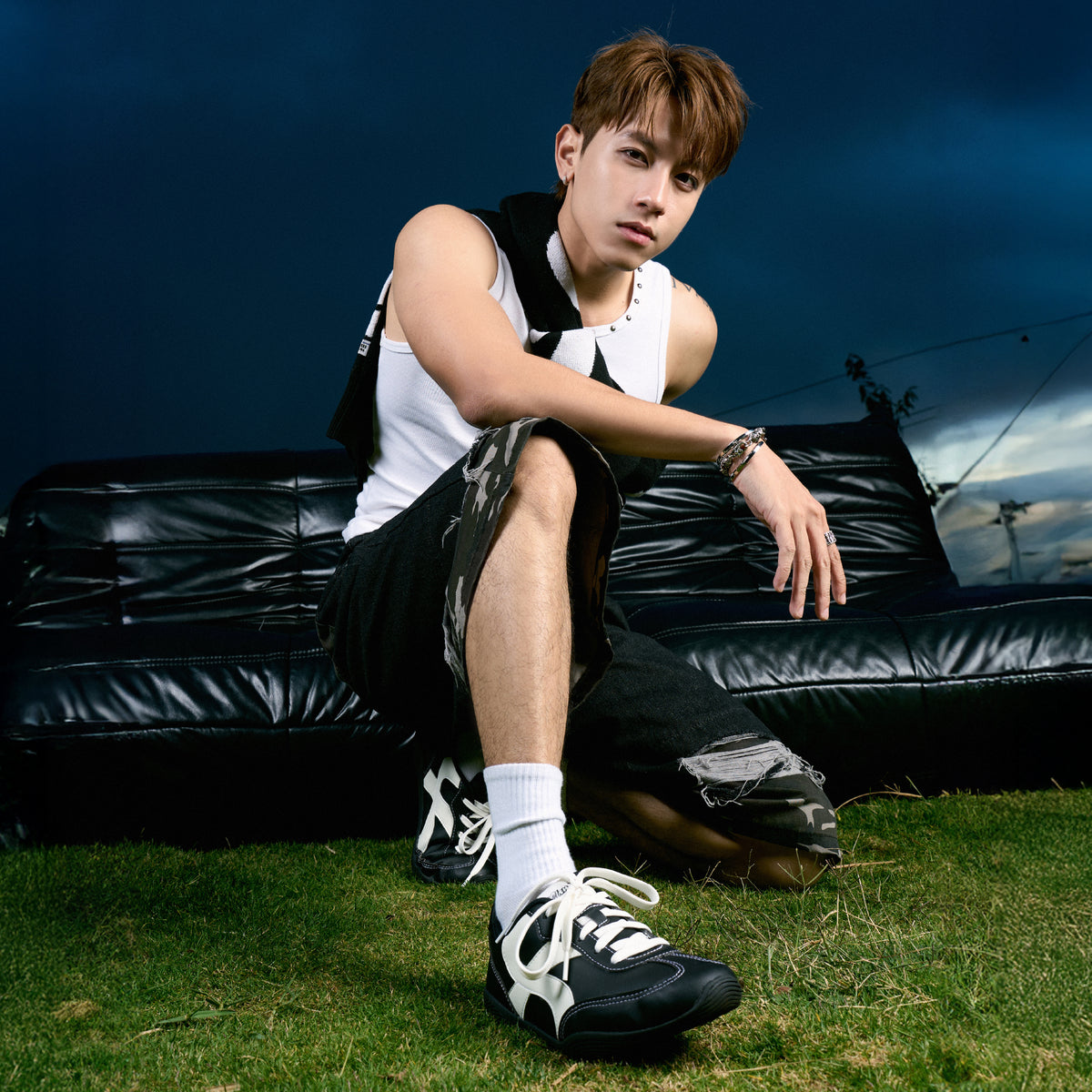 Giày Sneaker Shondo Class 7 Đế Thấp Unisex Màu Đen