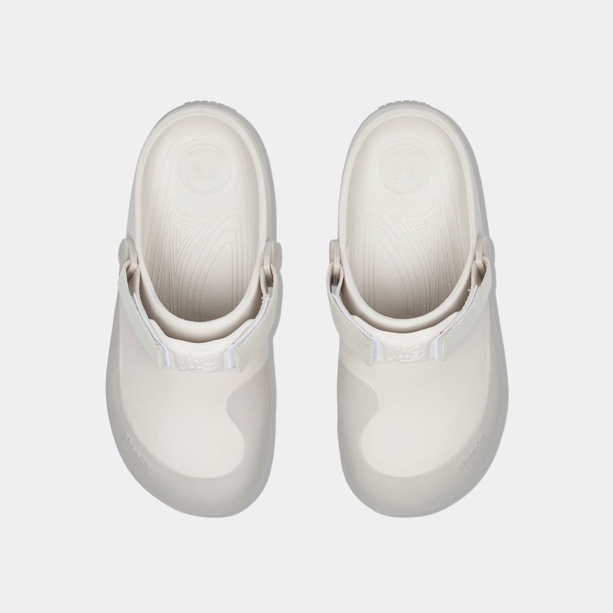 Giày Clog Suke Viền Đế Unisex Trắng Kem