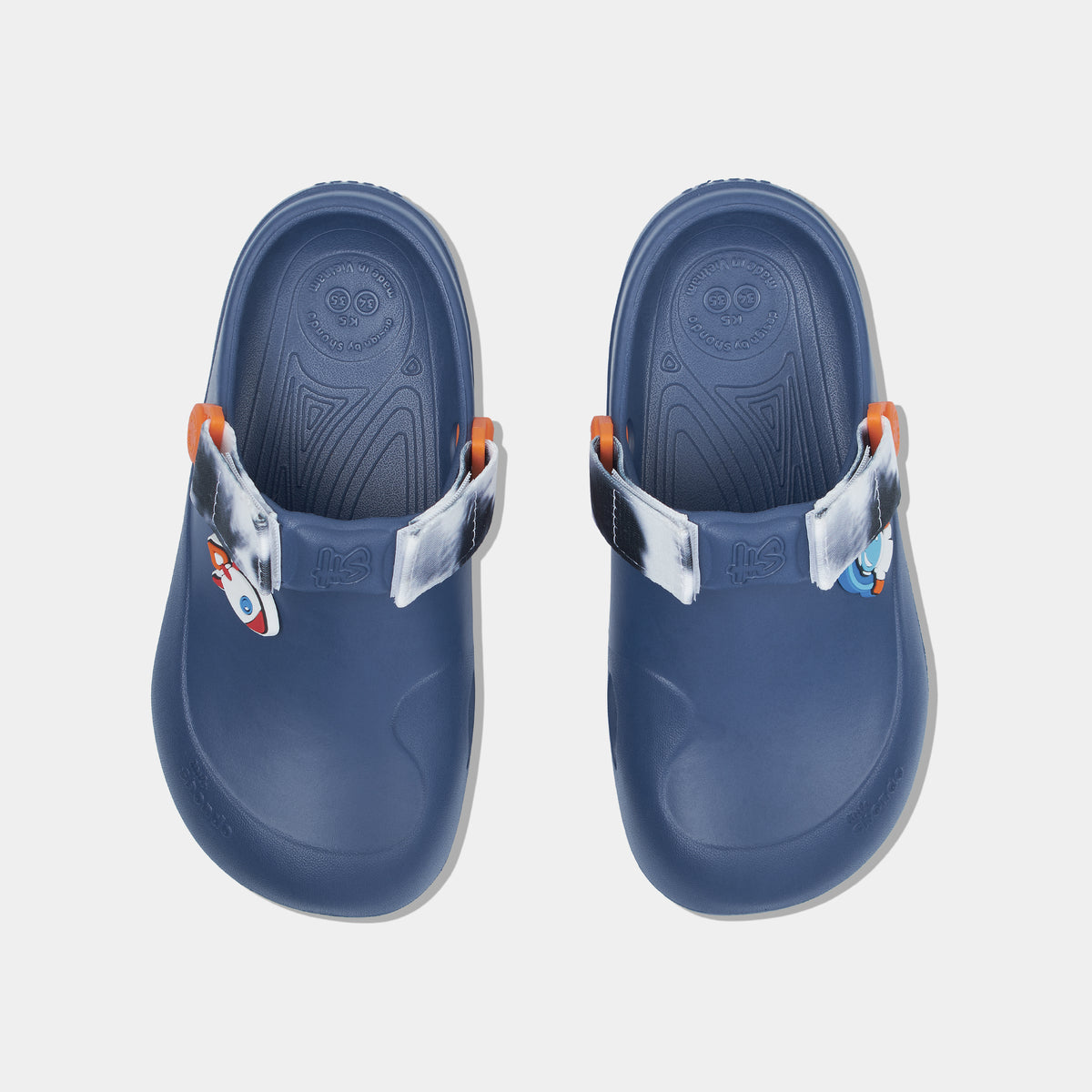 Clog Little Suke bé trai nhựa đúc xanh đậm