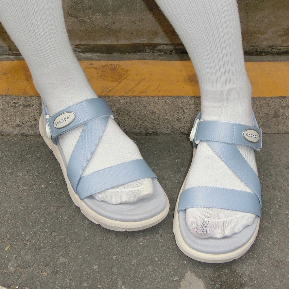Sandal đi học
