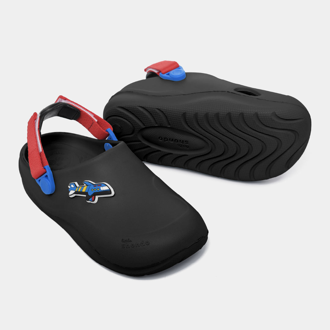 Clog Little Suke bé trai nhựa đúc đen
