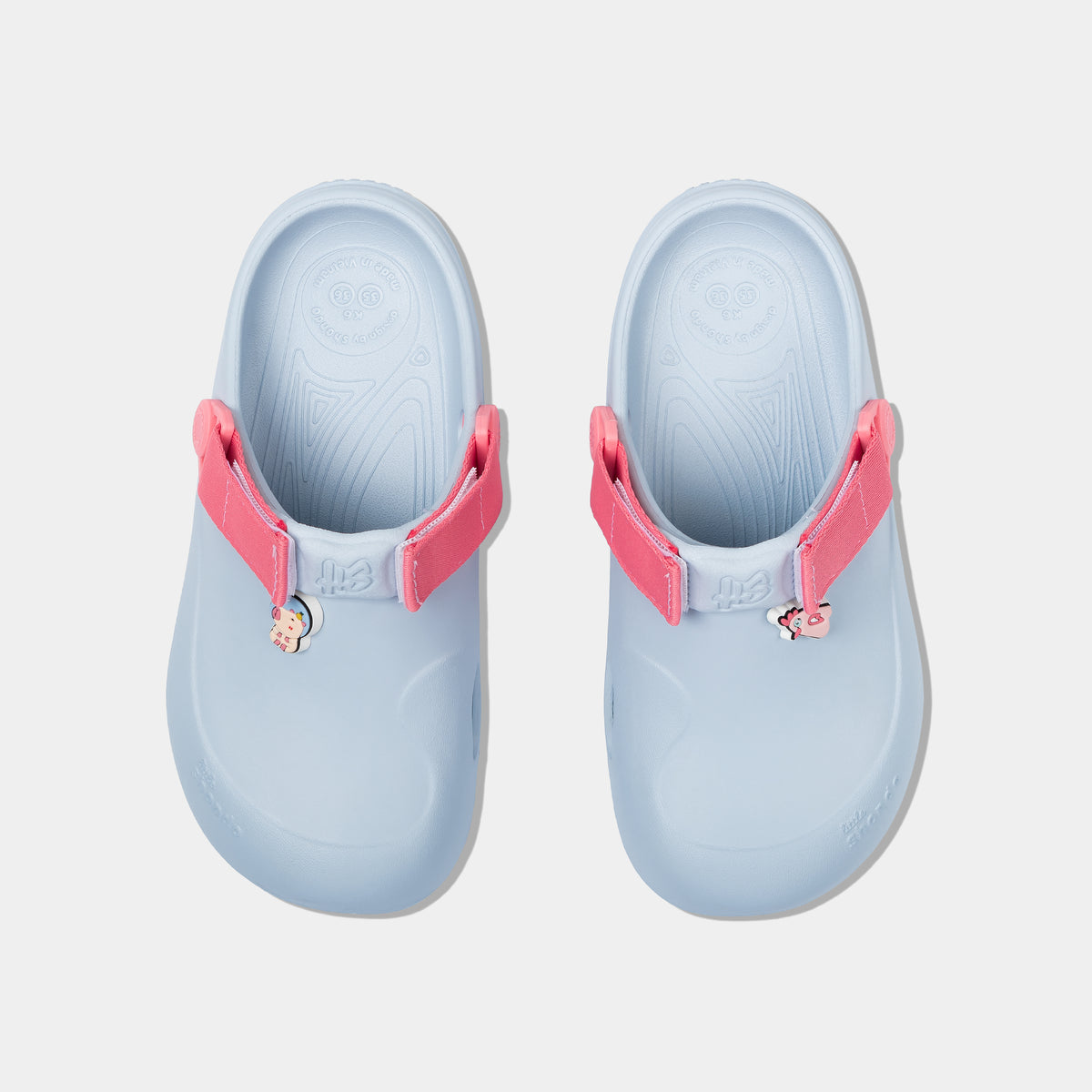 Clog Little Suke bé gái nhựa đúc xanh trời đai hồng dâu