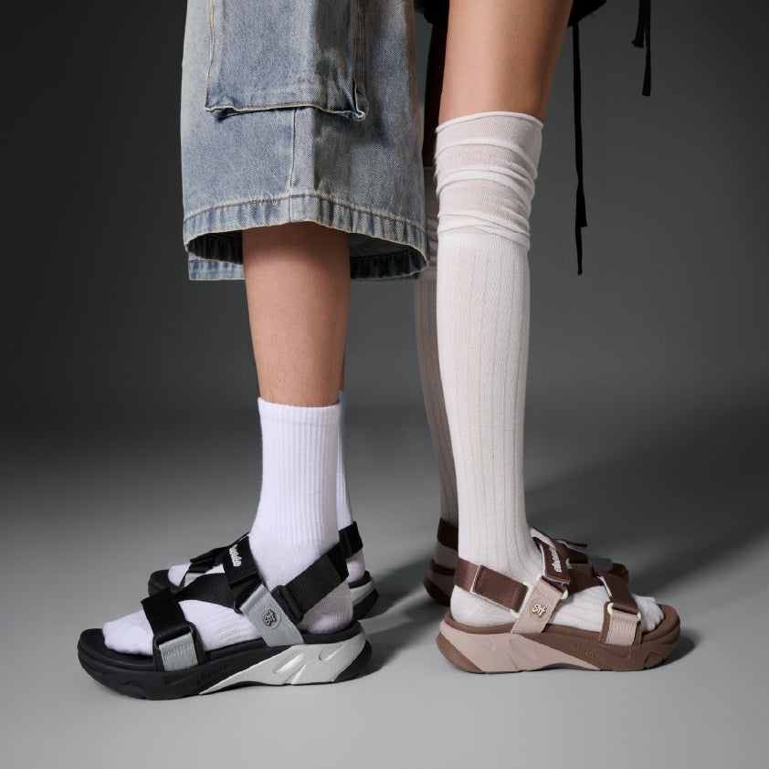 Sandal F8M thể thao nam nữ quai chéo đen