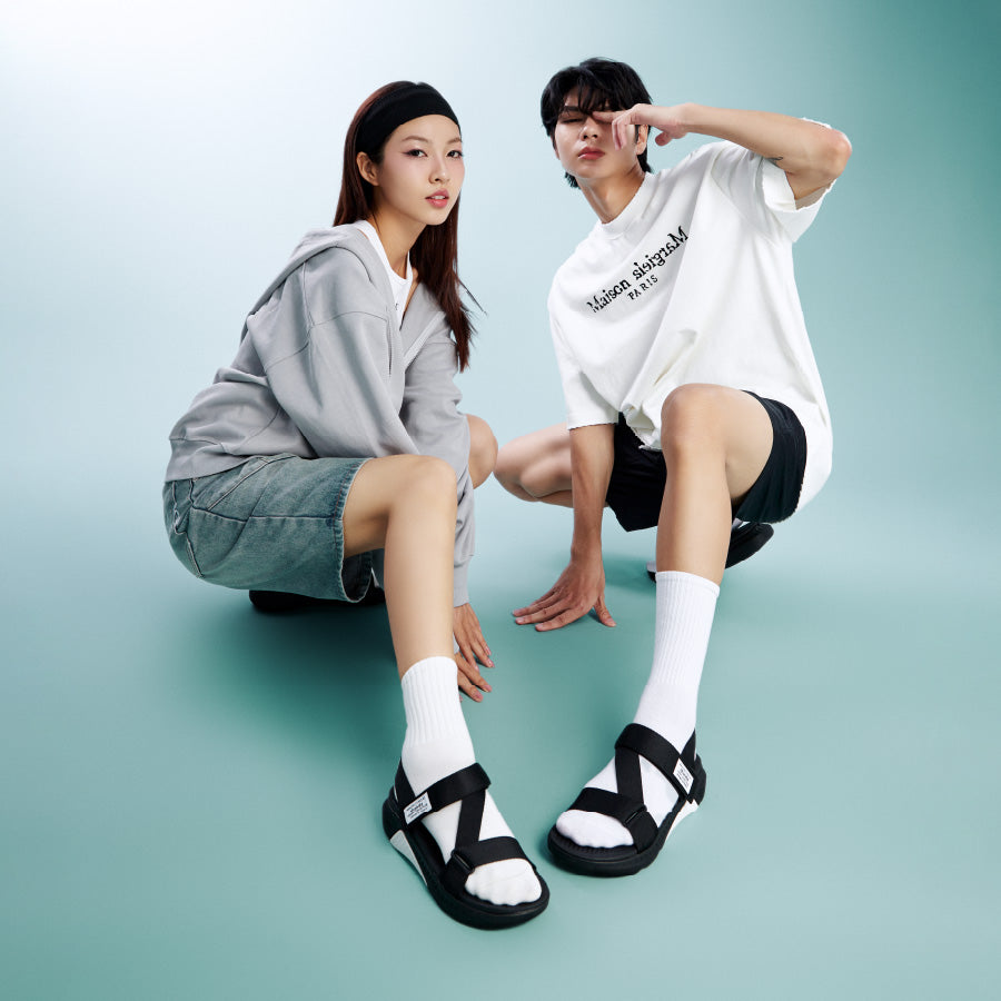 Sandals F7 Racing đế đen phối trắng quai đen
